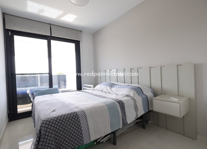 Revente - Appartement -
Torrevieja - Los altos