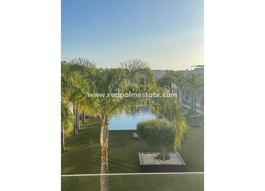 Revente - Appartement -
Torrevieja - Los balcones