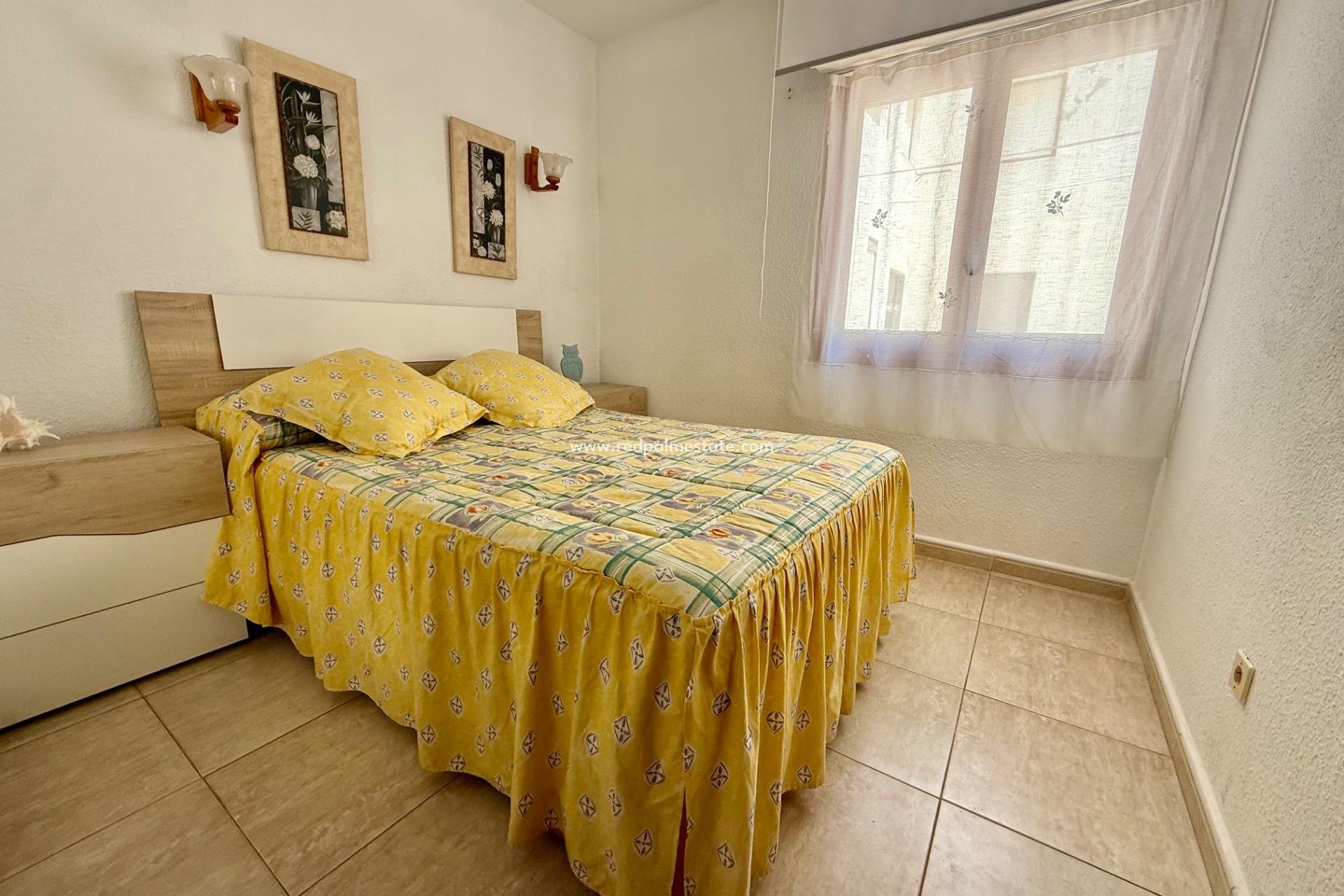 Revente - Appartement -
Torrevieja - Los Europeos