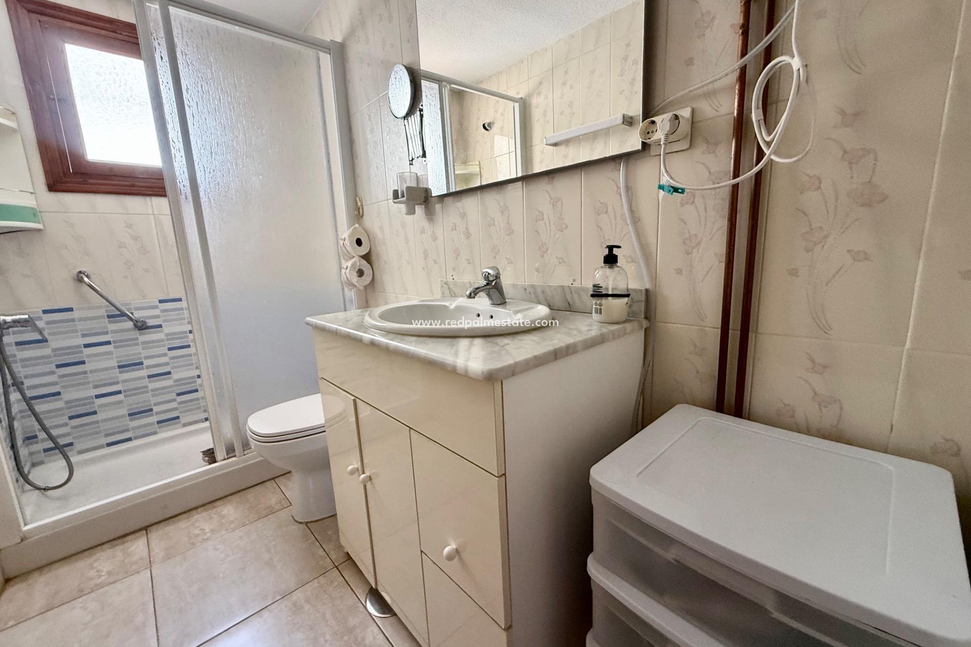 Revente - Appartement -
Torrevieja - Los Europeos