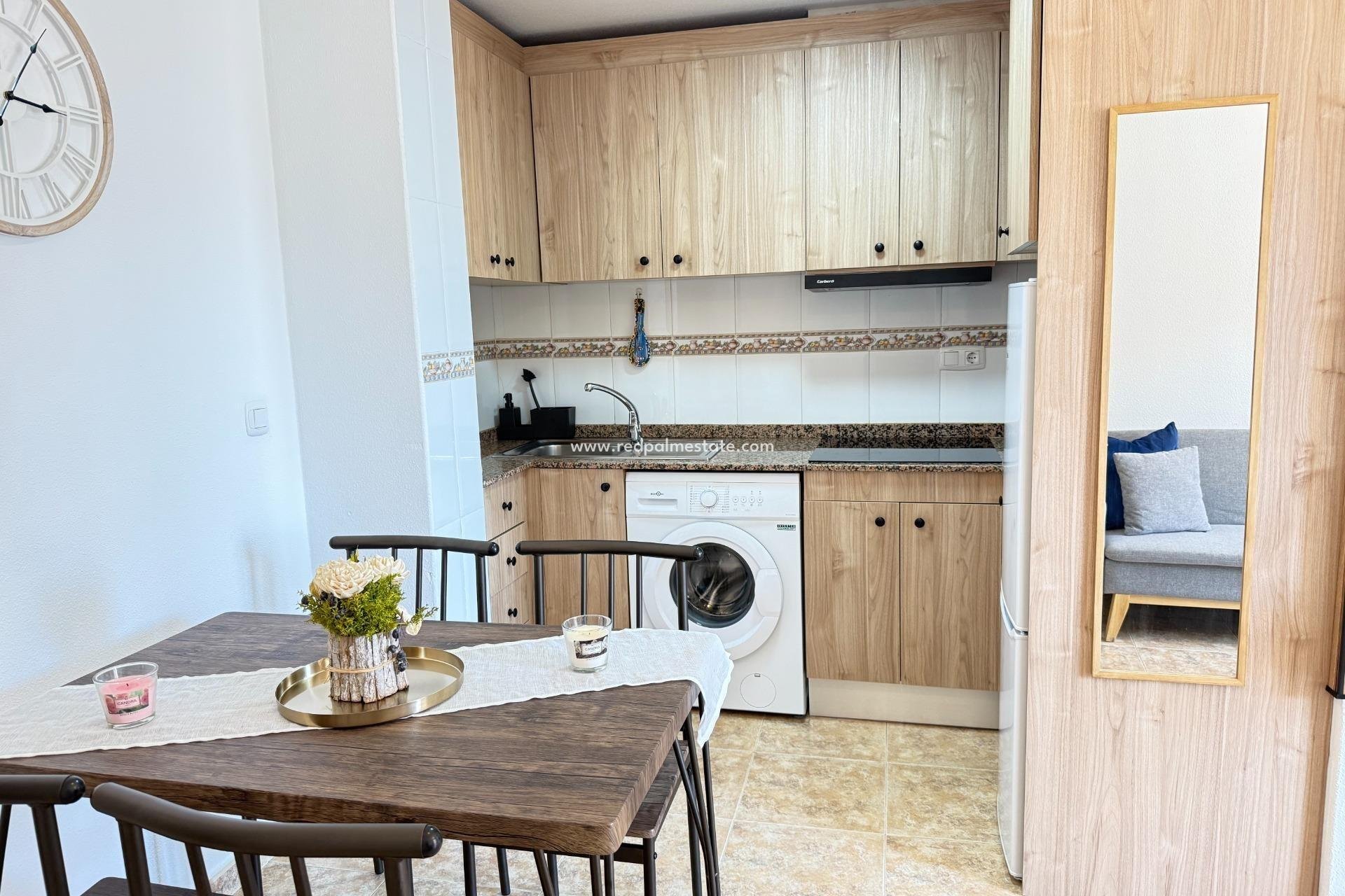 Revente - Appartement -
Torrevieja - Los Europeos