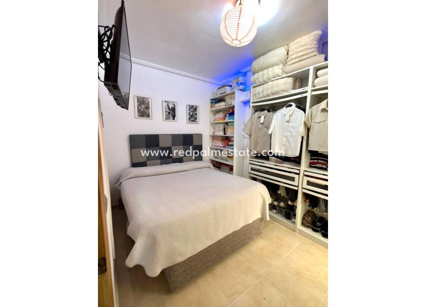 Revente - Appartement -
Torrevieja - Nueva Torrevieja - Aguas Nuevas