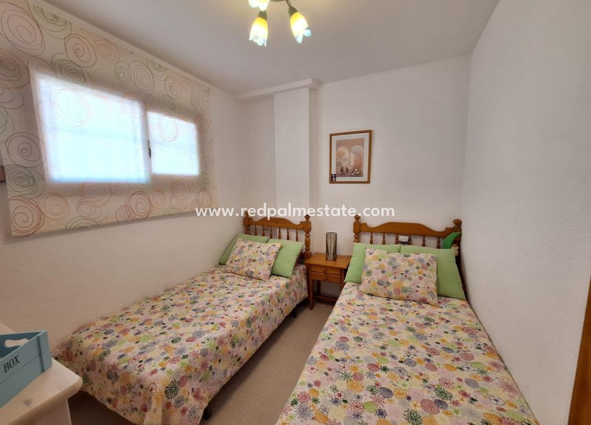 Revente - Appartement -
Torrevieja - Nueva Torrevieja - Aguas Nuevas