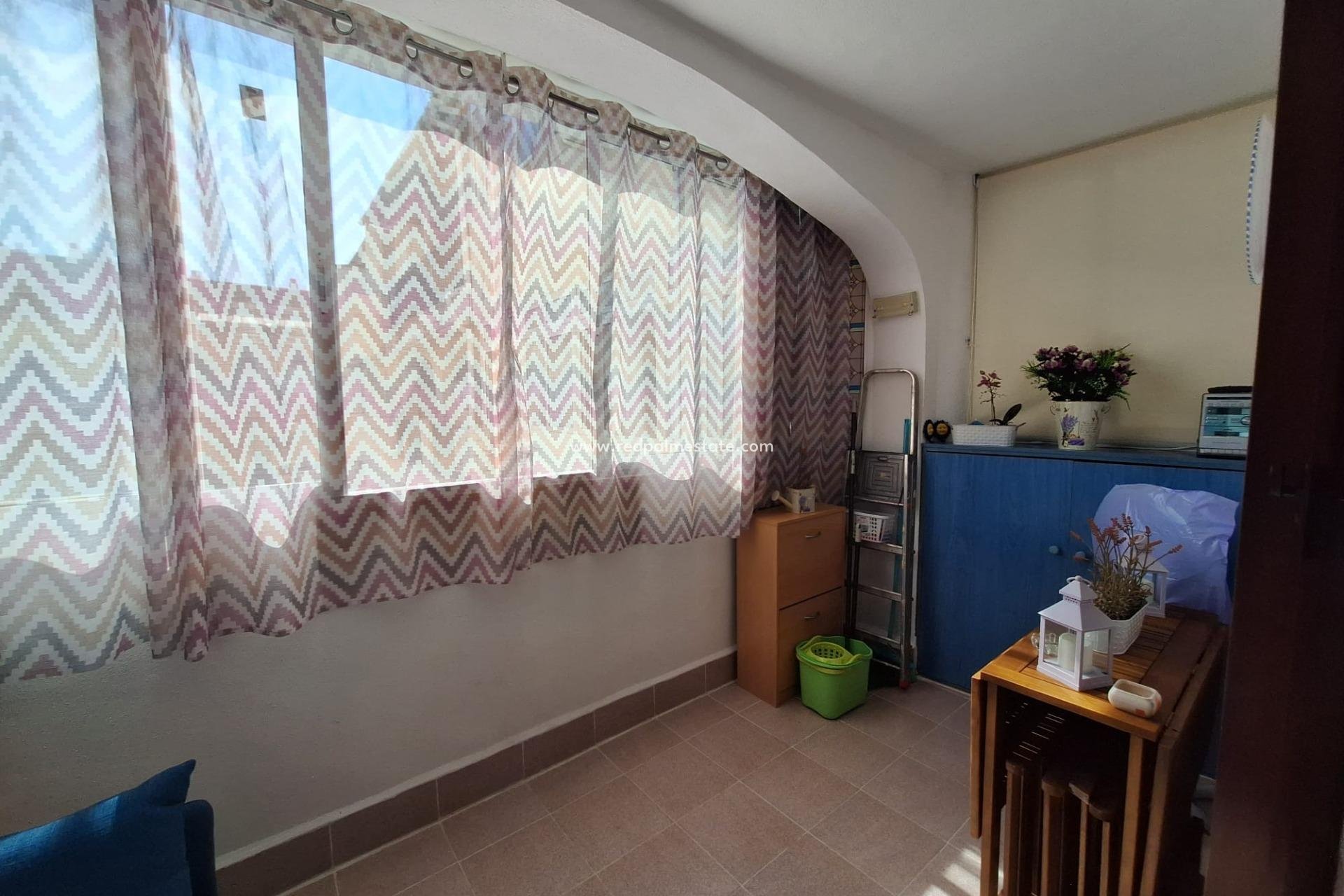 Revente - Appartement -
Torrevieja - Nueva Torrevieja - Aguas Nuevas