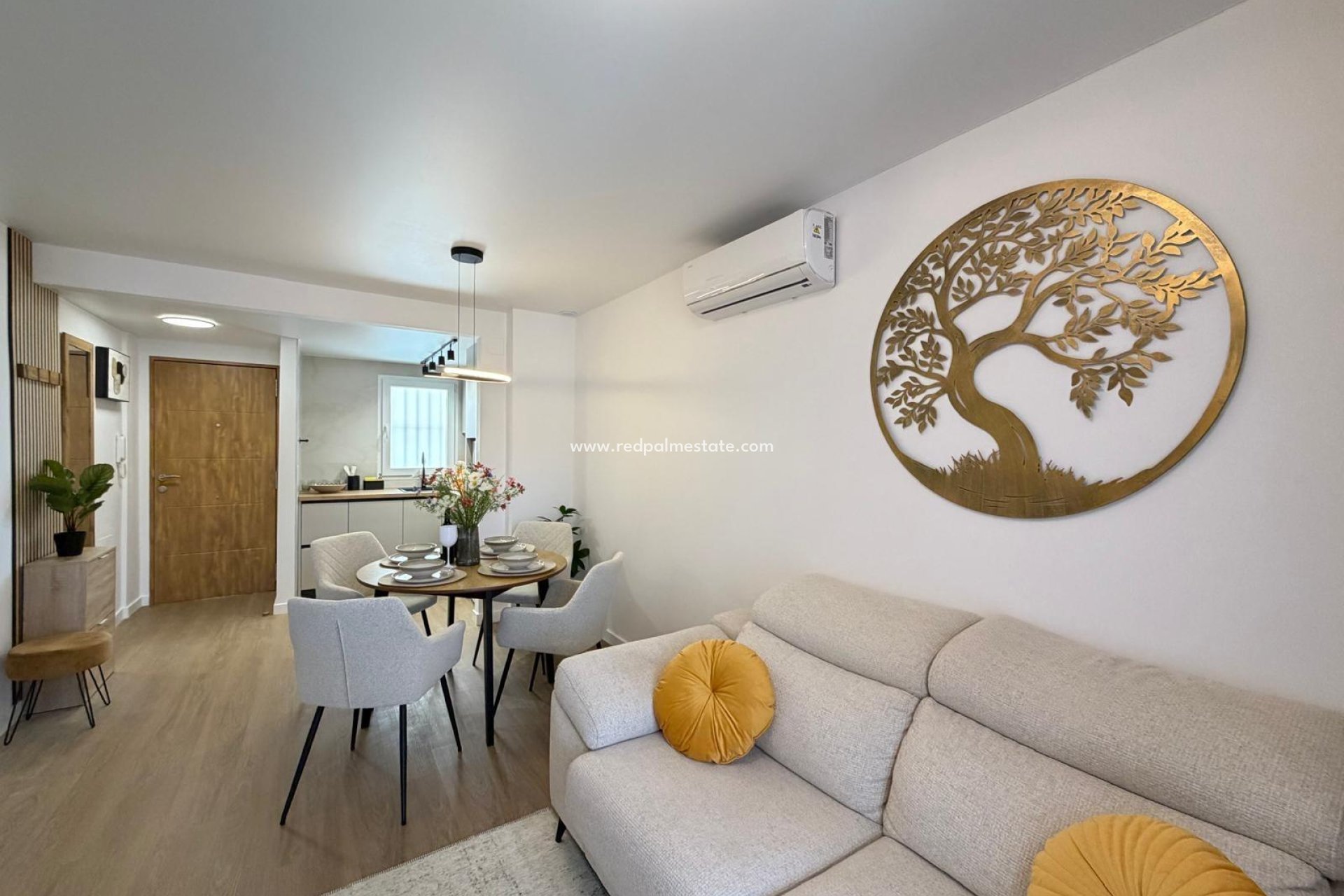 Revente - Appartement -
Torrevieja - Nueva Torrevieja - Aguas Nuevas