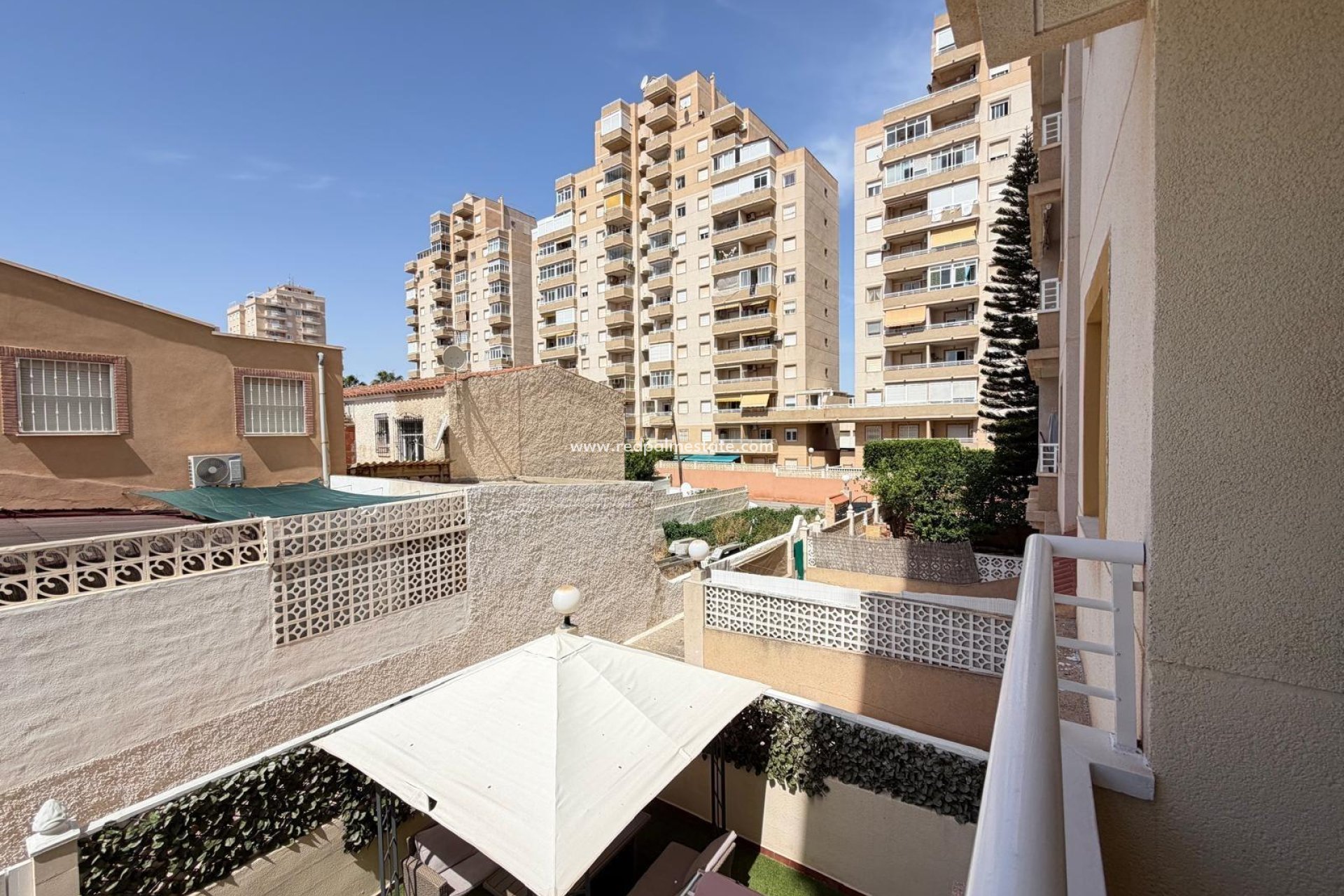 Revente - Appartement -
Torrevieja - Nueva Torrevieja - Aguas Nuevas