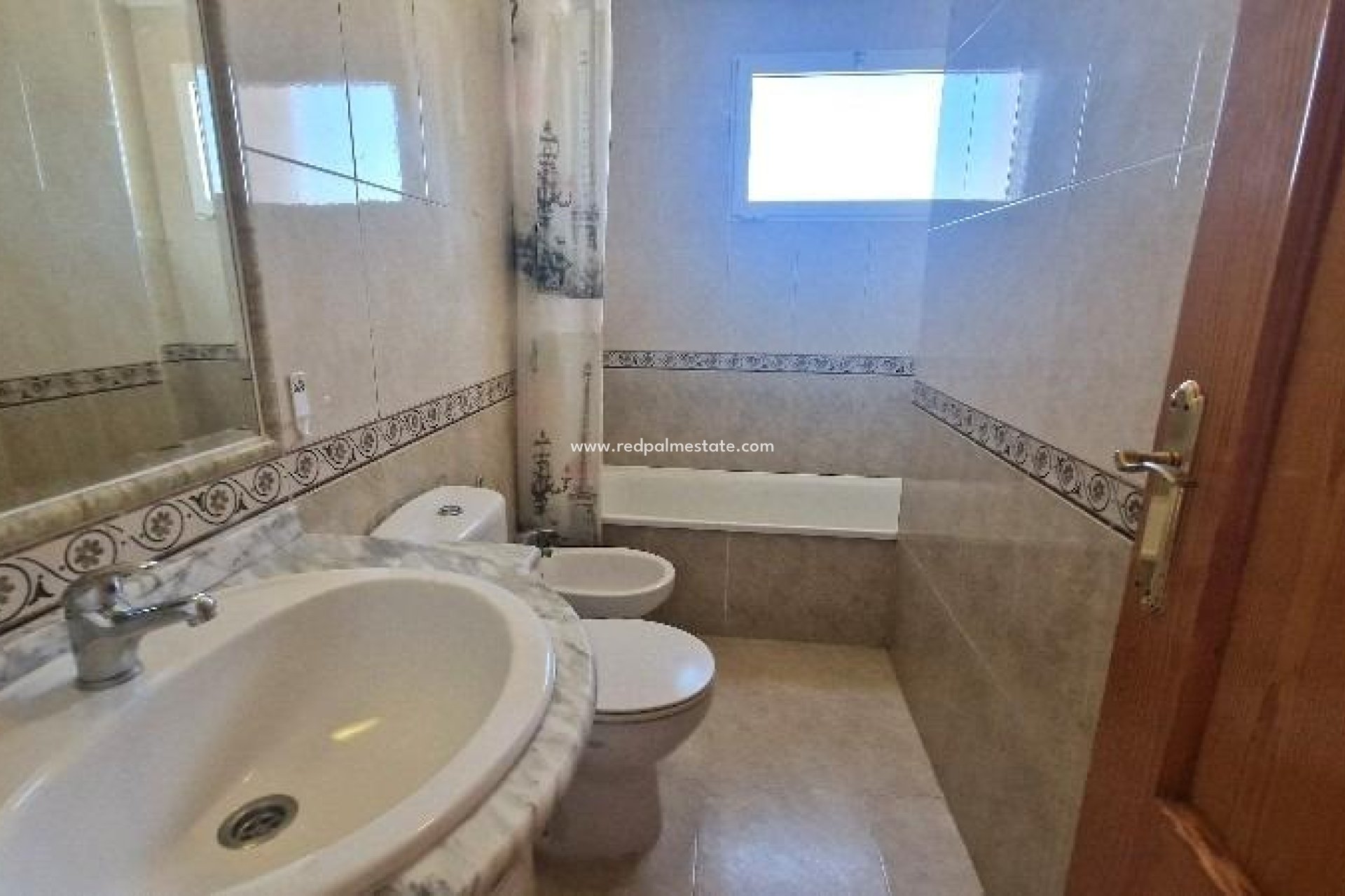 Revente - Appartement -
Torrevieja - Nueva Torrevieja