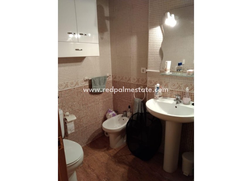 Revente - Appartement -
Torrevieja - Parque Acuático - Sector 25