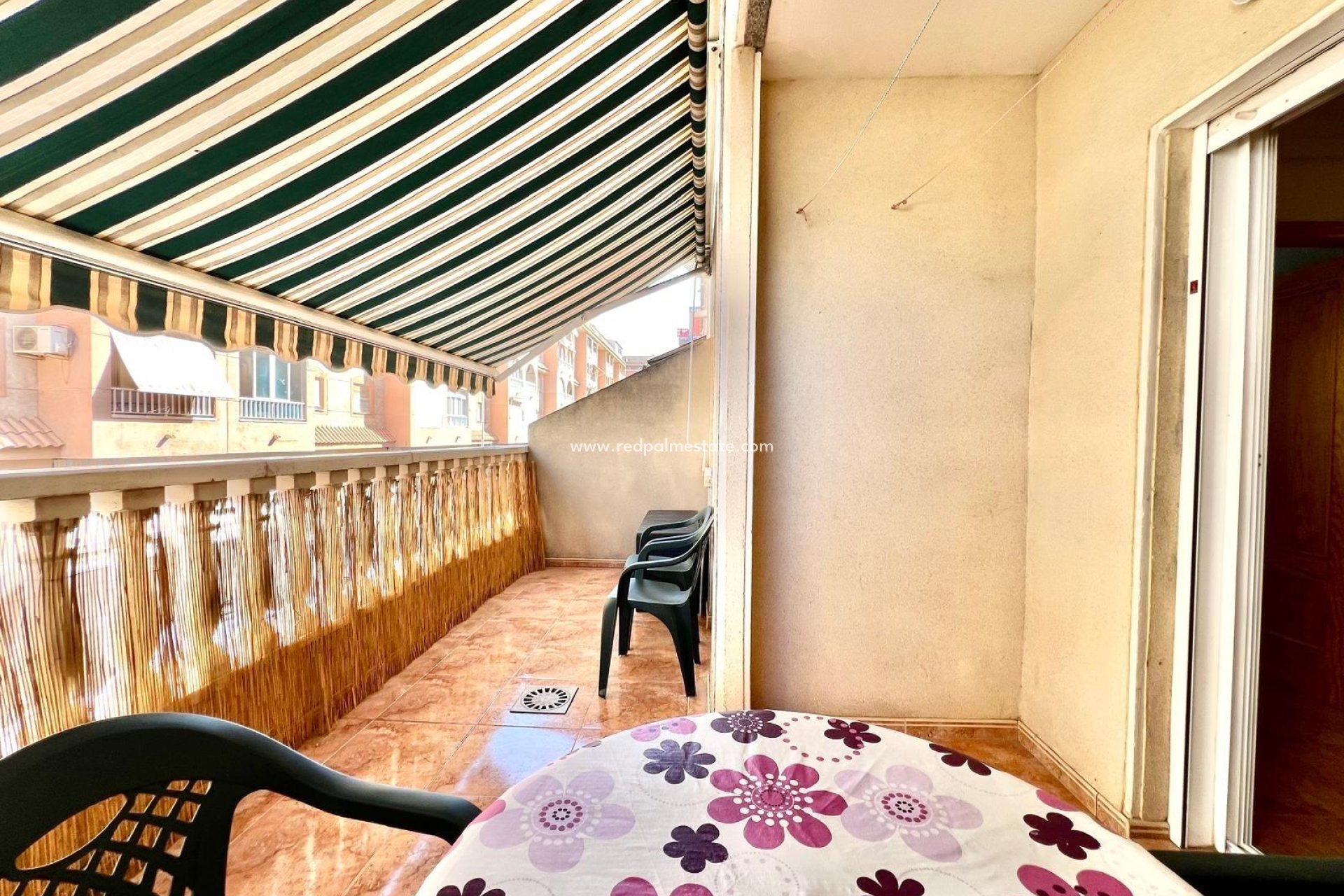 Revente - Appartement -
Torrevieja - PARQUE DE LAS NACIONES