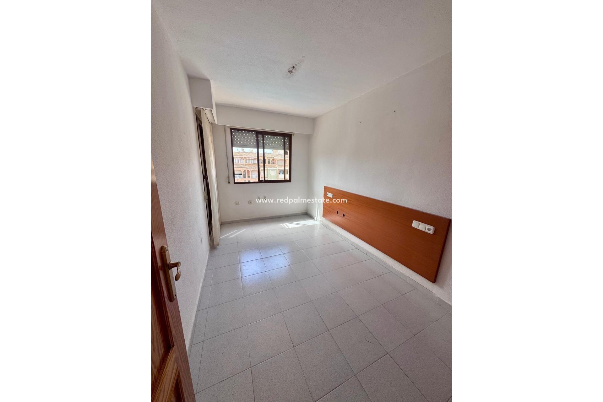 Revente - Appartement -
Torrevieja - PARQUE DE LAS NACIONES