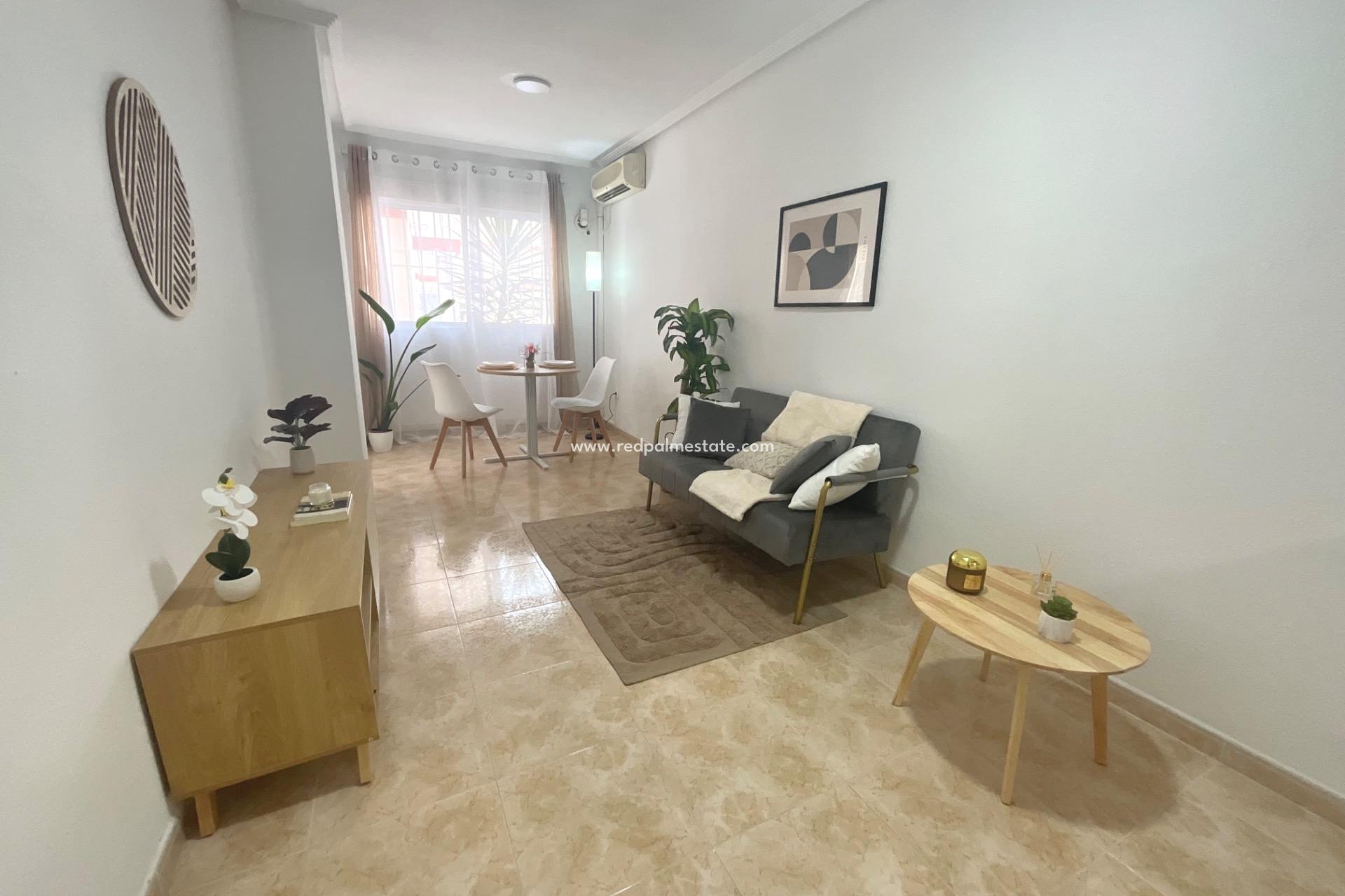 Revente - Appartement -
Torrevieja - PARQUE DE LAS NACIONES