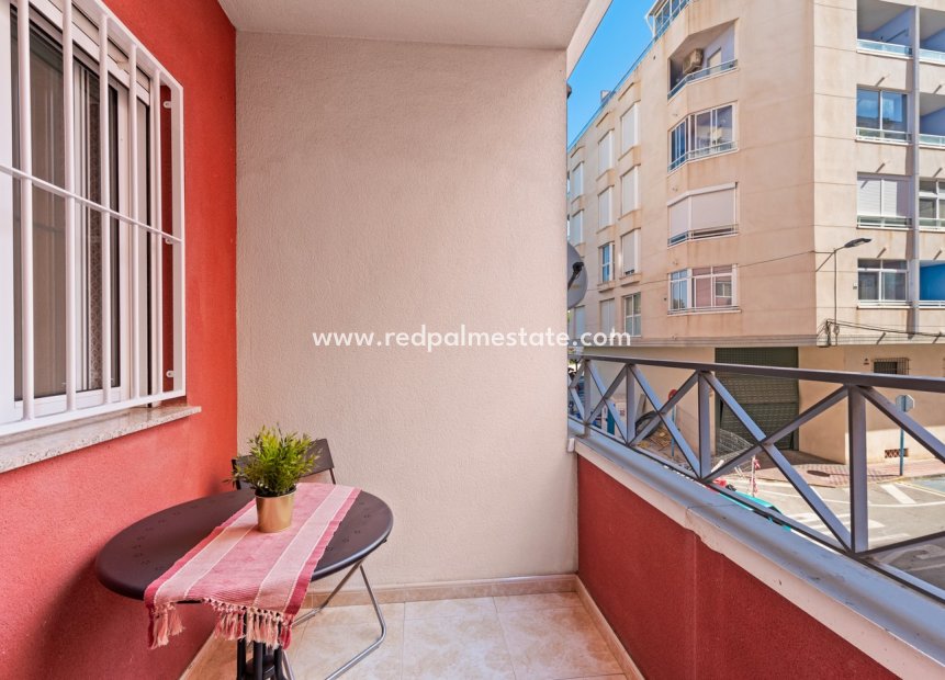 Revente - Appartement -
Torrevieja - Parque las naciones