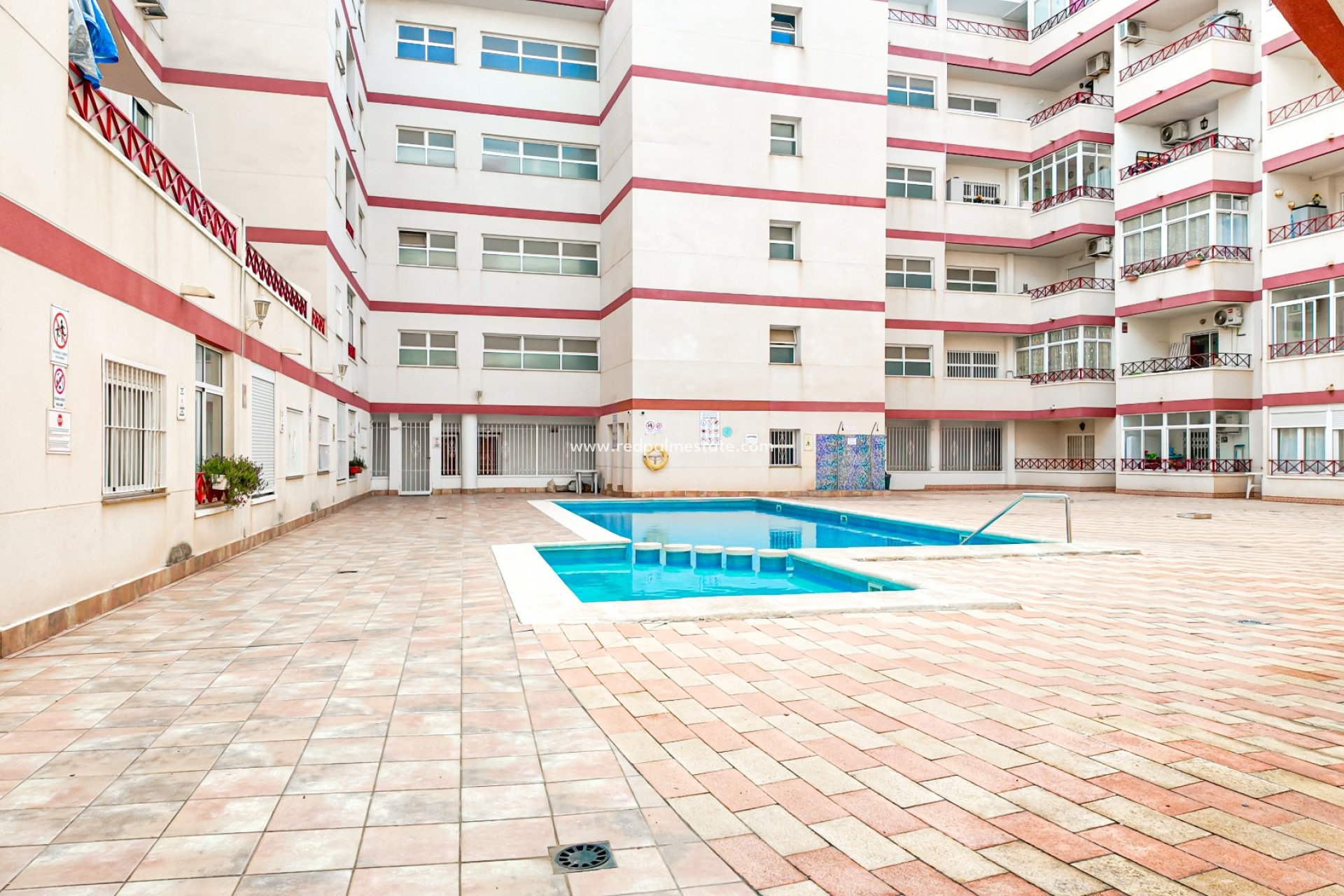 Revente - Appartement -
Torrevieja - Parque las naciones