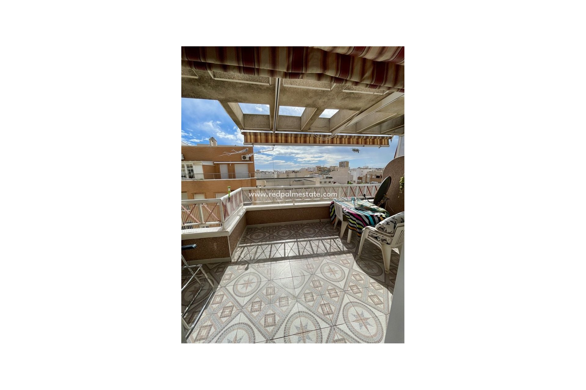 Revente - Appartement -
Torrevieja - Playa de cura