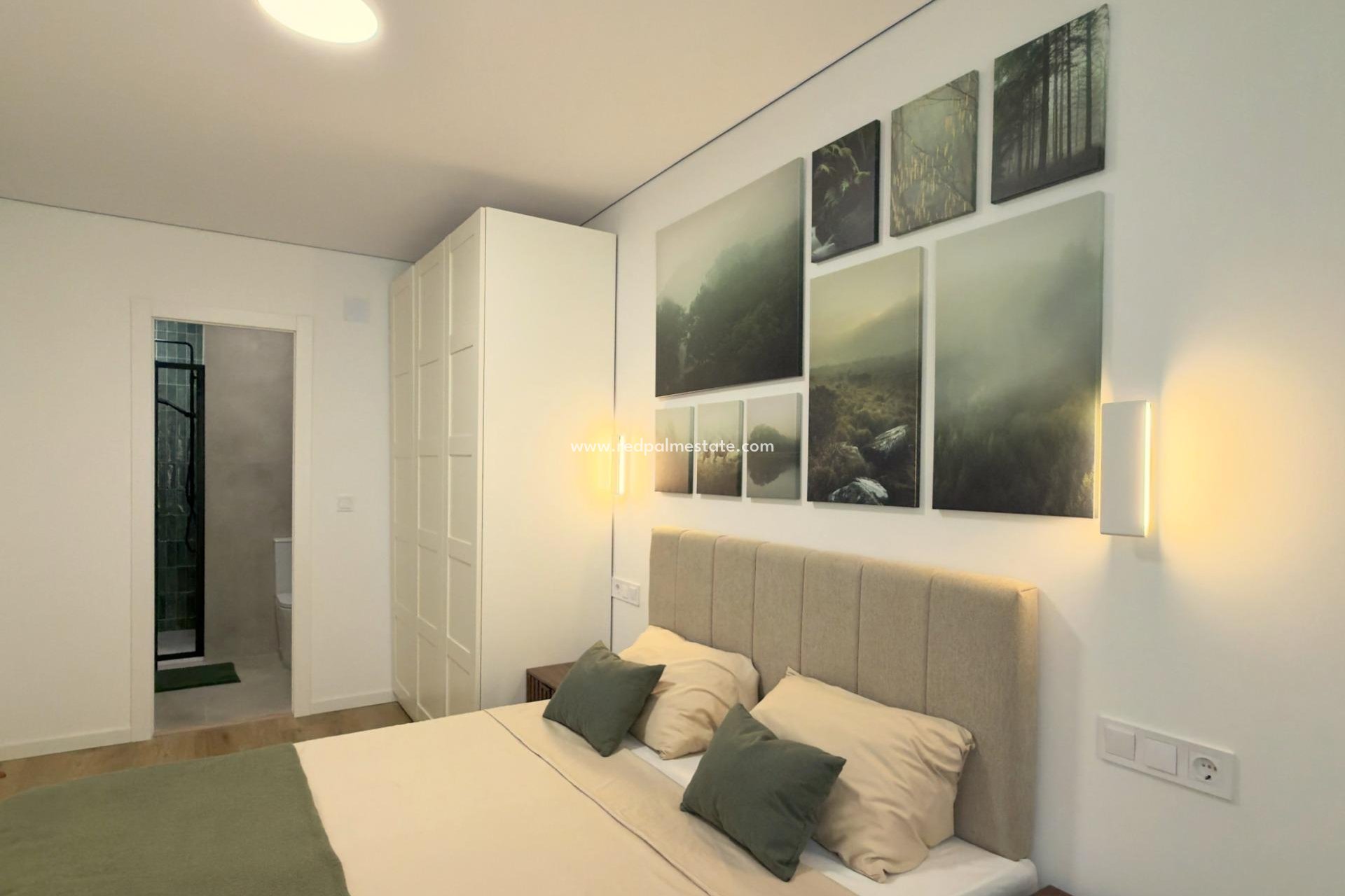 Revente - Appartement -
Torrevieja - Playa de los Locos