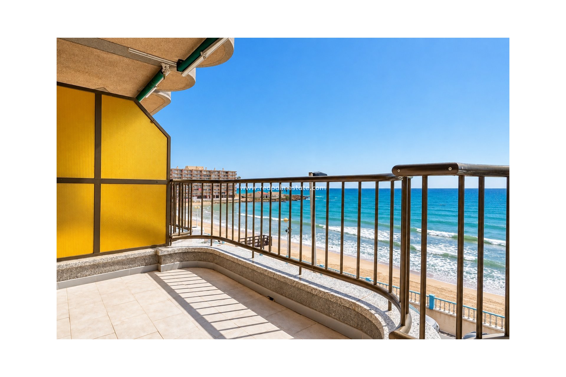 Revente - Appartement -
Torrevieja - Playa de los Locos