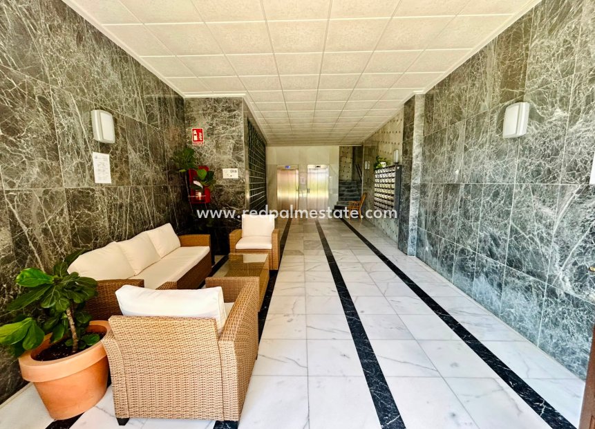 Revente - Appartement -
Torrevieja - Playa de los Locos