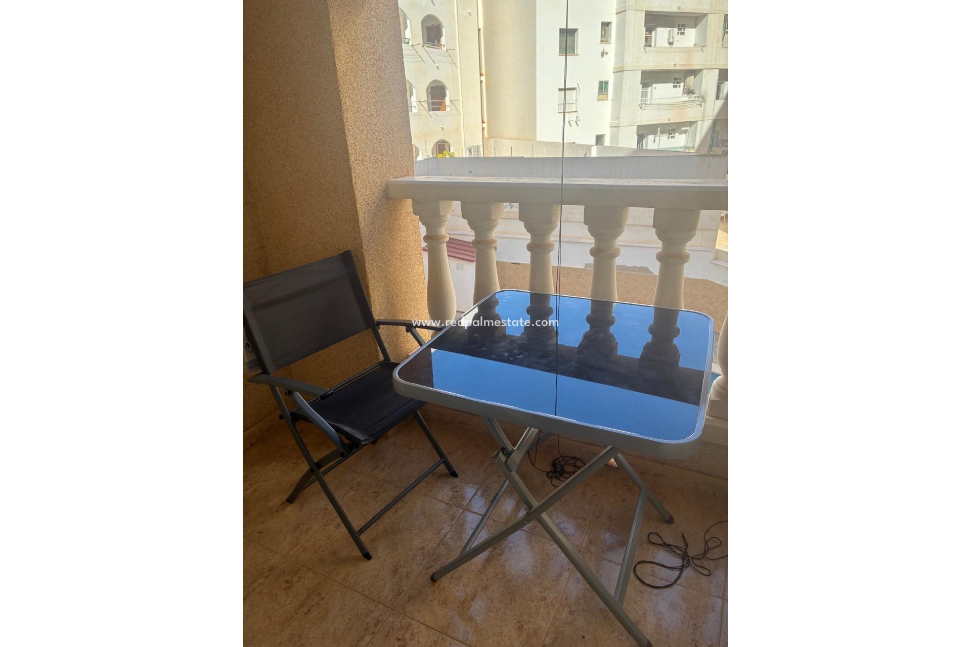 Revente - Appartement -
Torrevieja - Playa de los Locos