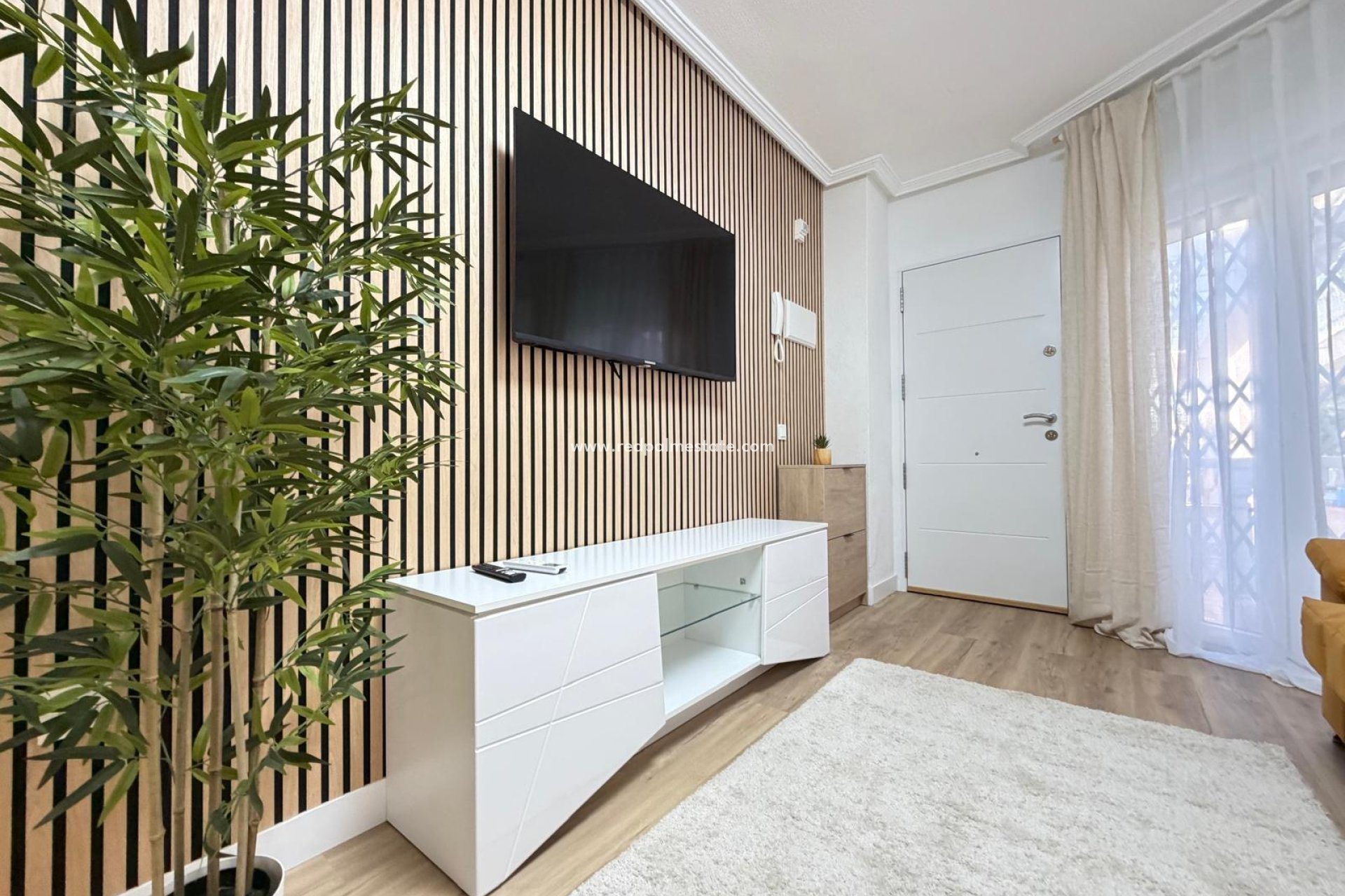 Revente - Appartement -
Torrevieja - Playa de los Locos