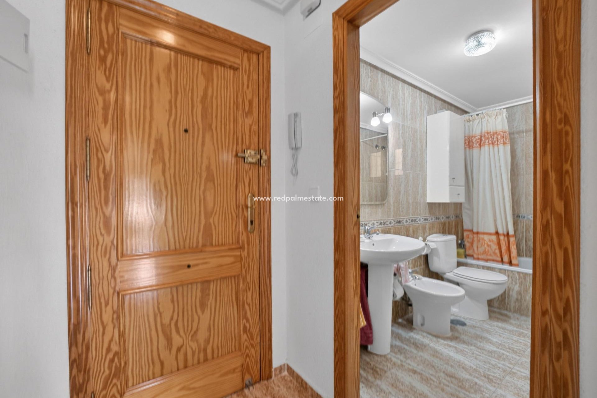 Revente - Appartement -
Torrevieja - Playa de los locos
