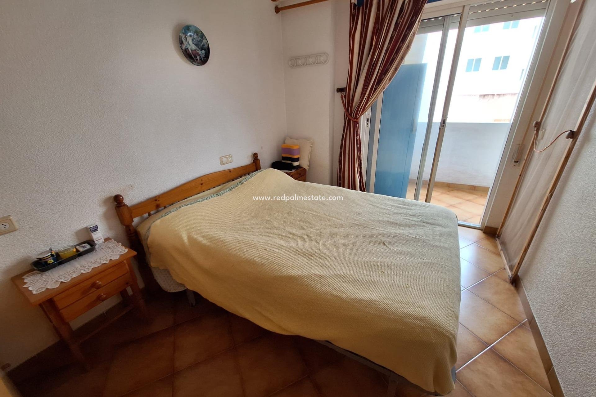 Revente - Appartement -
Torrevieja - Playa de los Locos