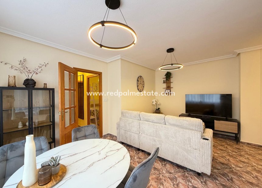 Revente - Appartement -
Torrevieja - Playa de los Locos