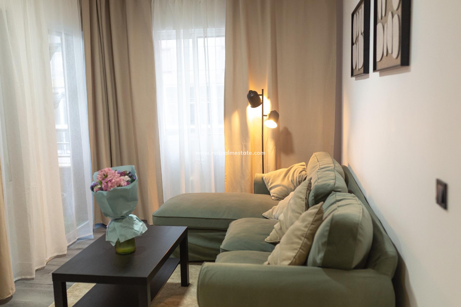 Revente - Appartement -
Torrevieja - Playa de los Locos