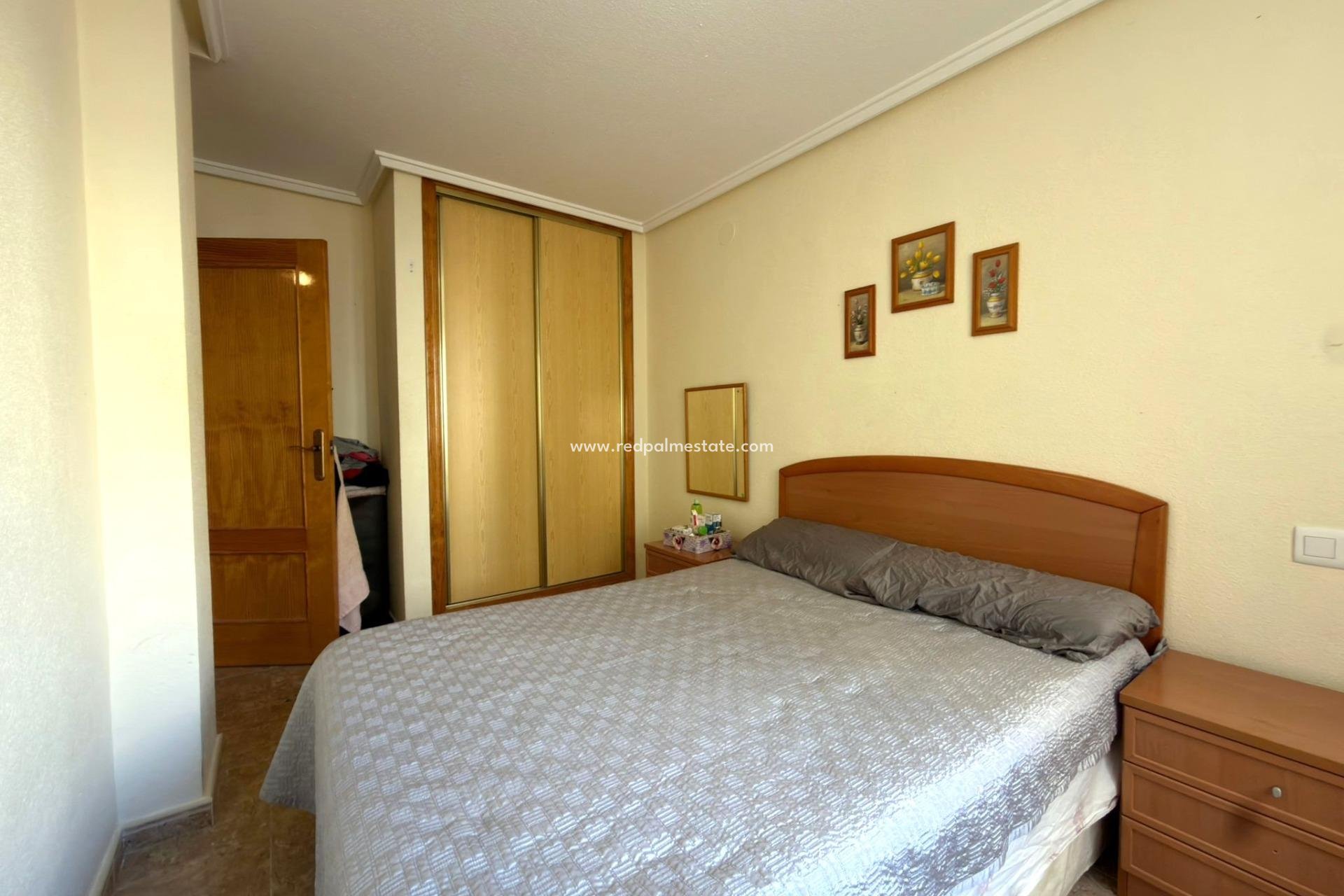 Revente - Appartement -
Torrevieja - Playa de los Locos