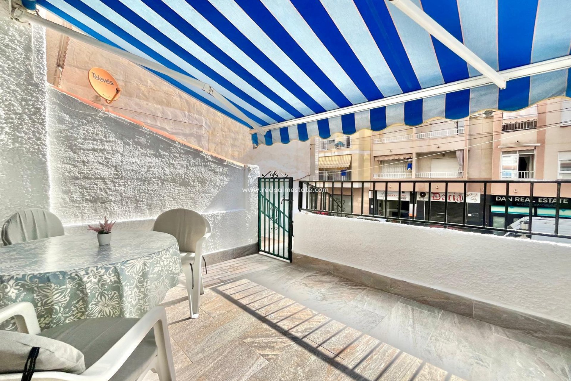 Revente - Appartement -
Torrevieja - Playa de los Locos