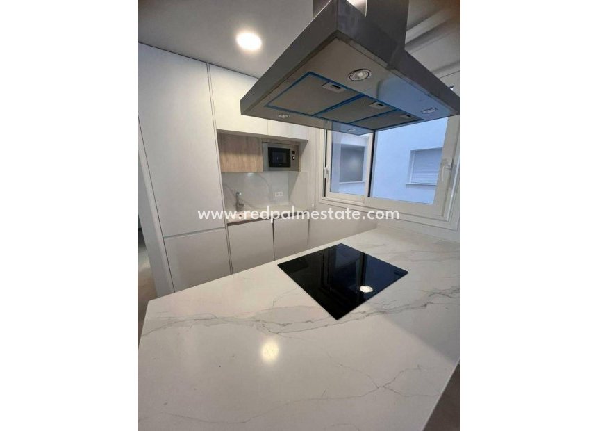 Revente - Appartement -
Torrevieja - Playa de los Locos