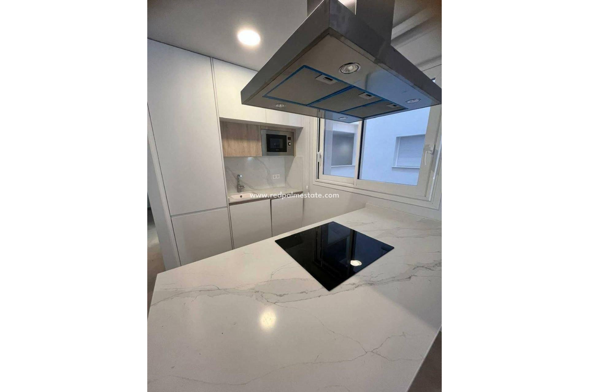Revente - Appartement -
Torrevieja - Playa de los Locos