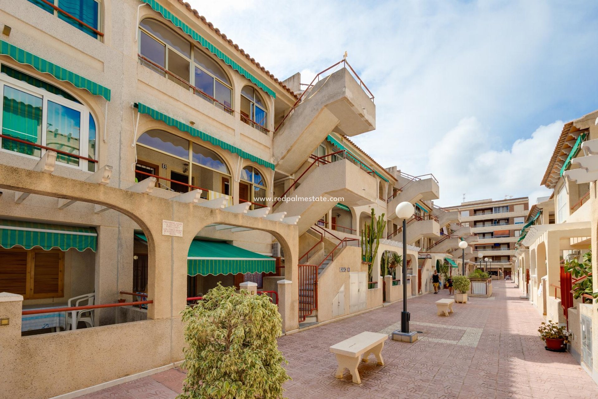 Revente - Appartement -
Torrevieja - Playa del Acequión