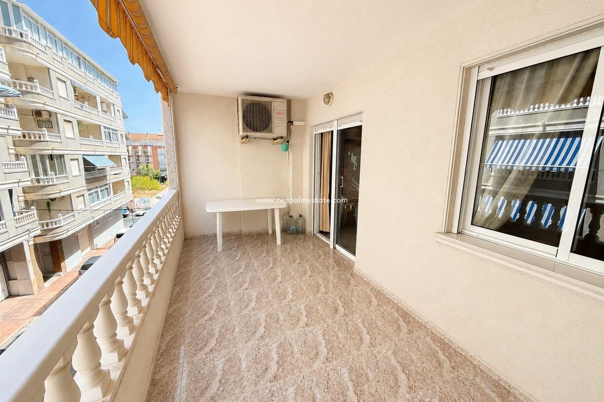 Revente - Appartement -
Torrevieja - Playa del Cura