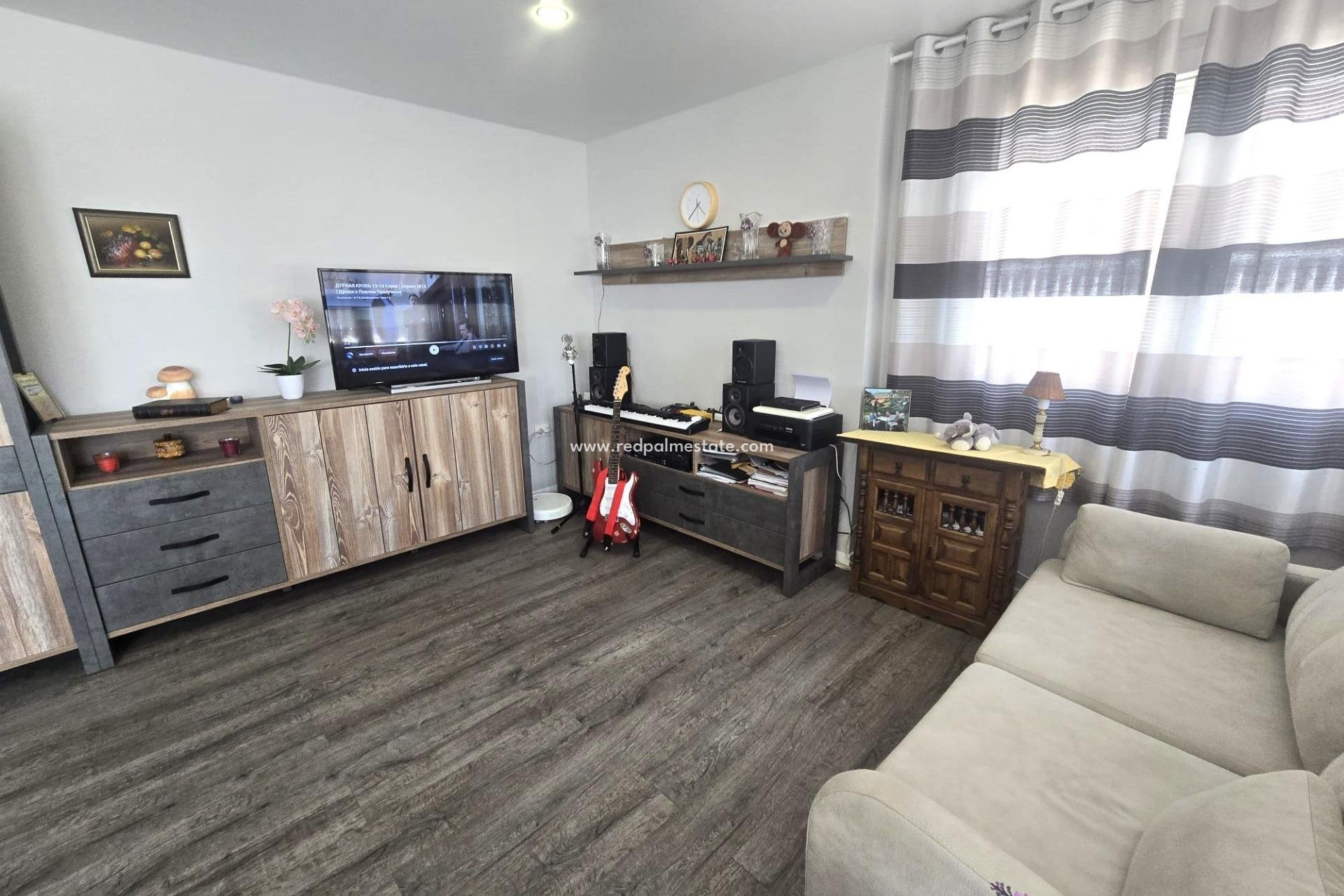 Revente - Appartement -
Torrevieja - Playa del Cura