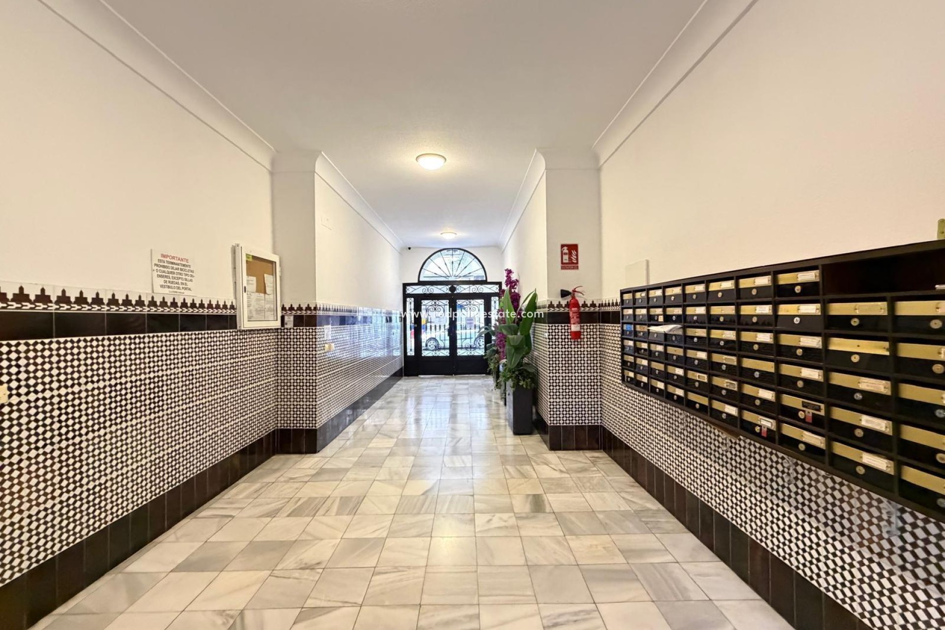 Revente - Appartement -
Torrevieja - Playa del Cura