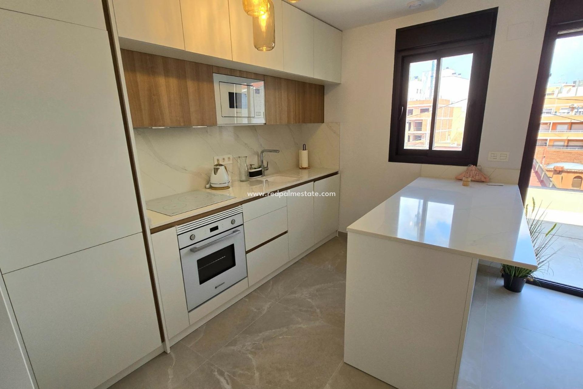 Revente - Appartement -
Torrevieja - Playa del Cura