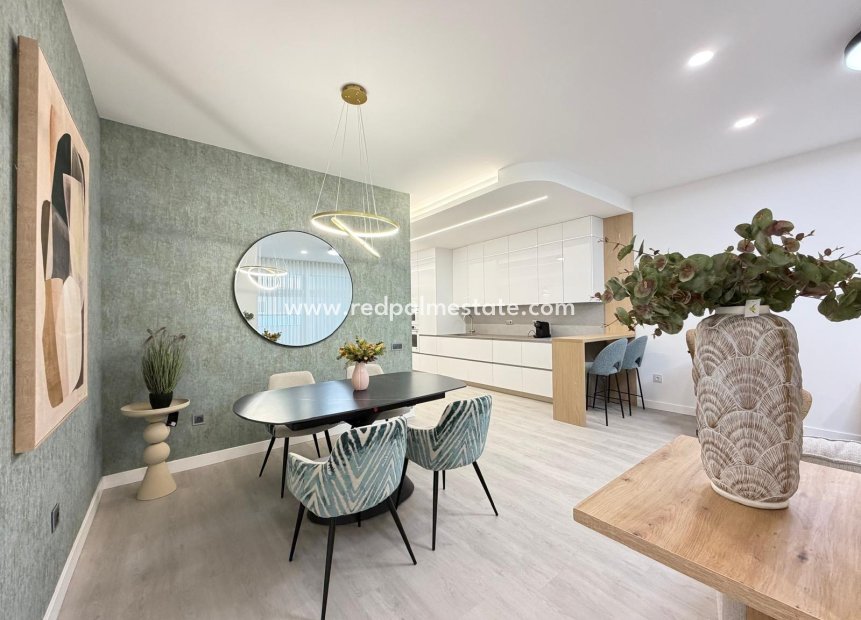 Revente - Appartement -
Torrevieja - Playa del Cura
