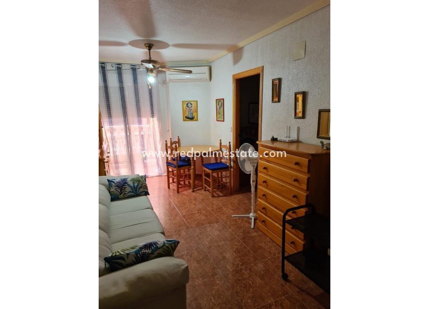 Revente - Appartement -
Torrevieja - Playa del cura