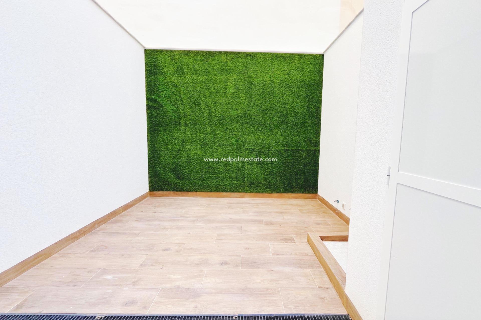 Revente - Appartement -
Torrevieja - Playa del Cura