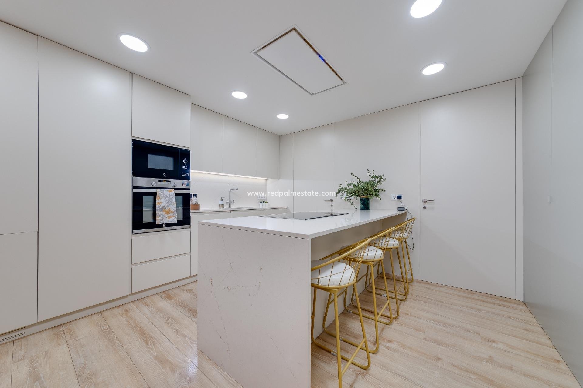 Revente - Appartement -
Torrevieja - Playa del Cura