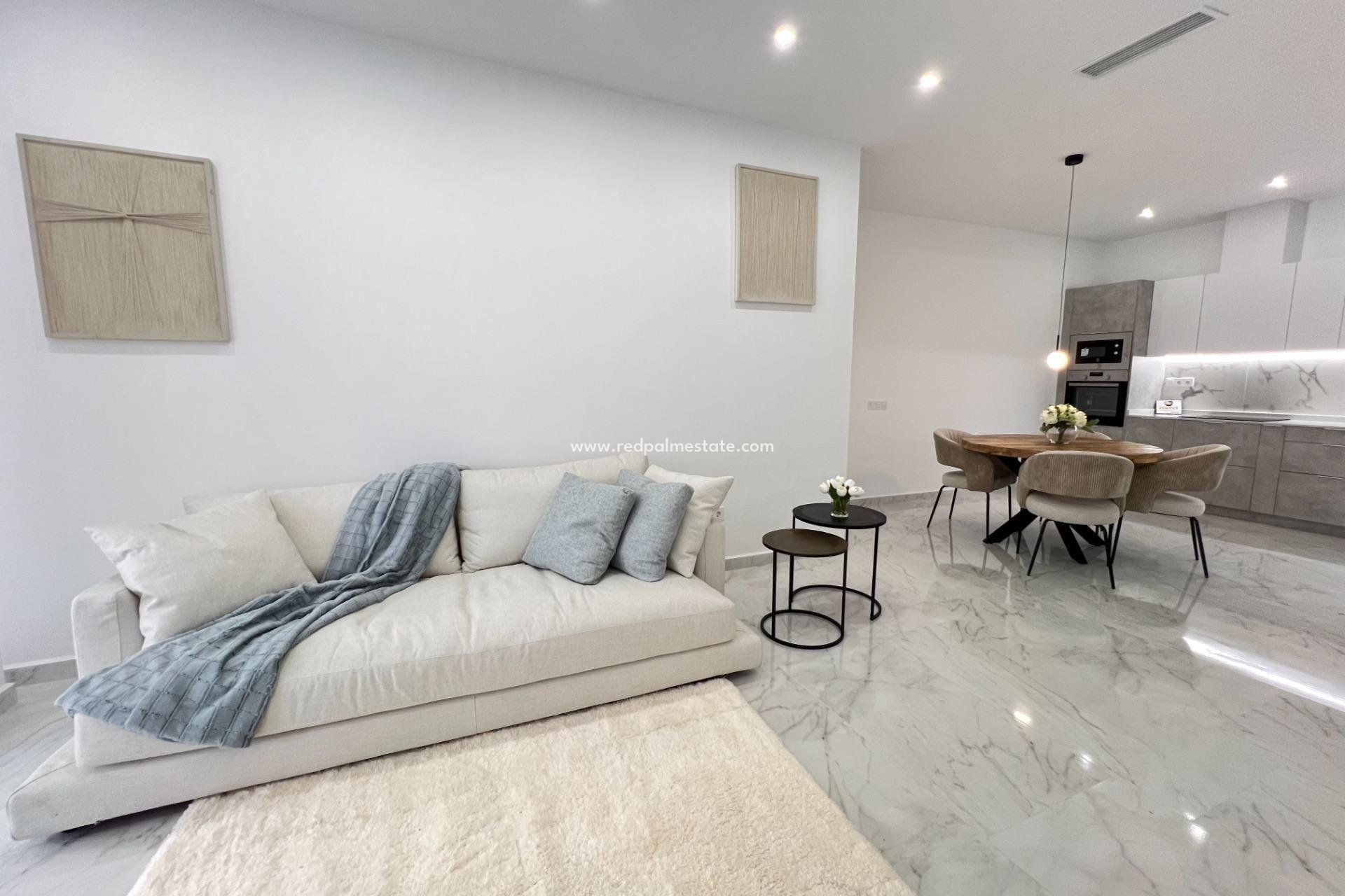 Revente - Appartement -
Torrevieja - Playa del cura