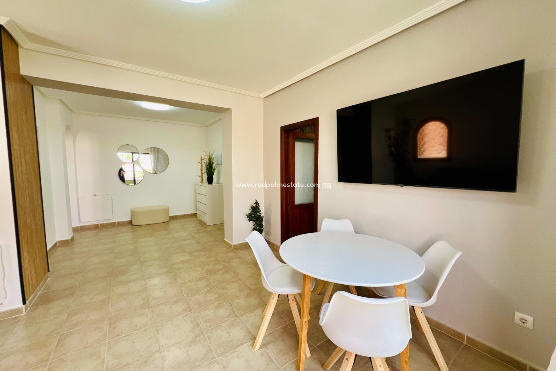 Revente - Appartement -
Torrevieja - Playa del cura