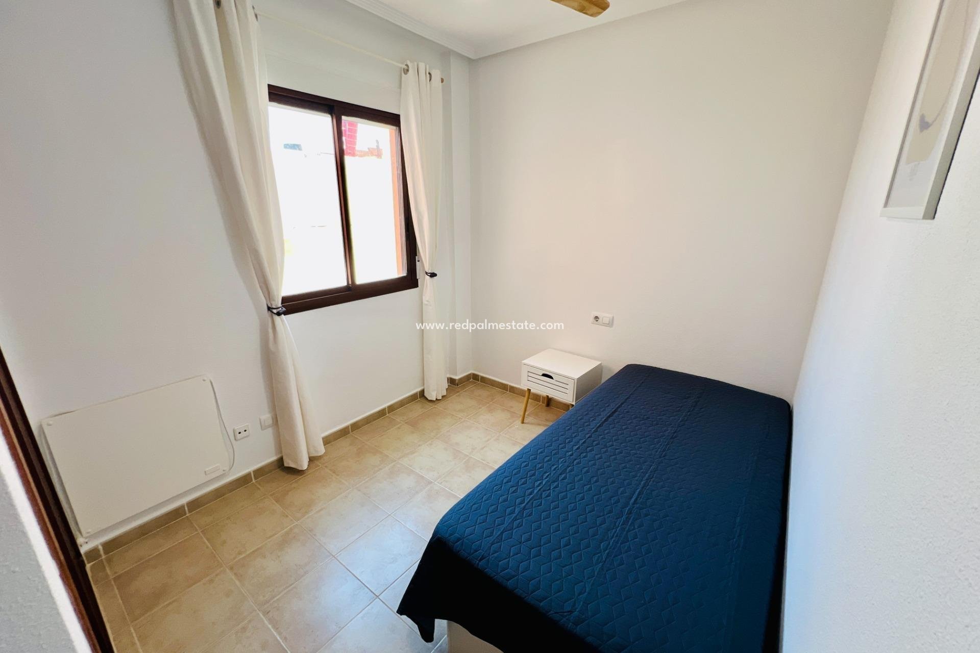 Revente - Appartement -
Torrevieja - Playa del cura