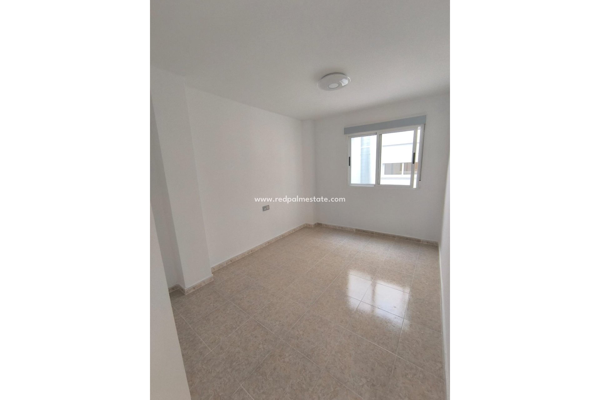 Revente - Appartement -
Torrevieja - Playa del cura