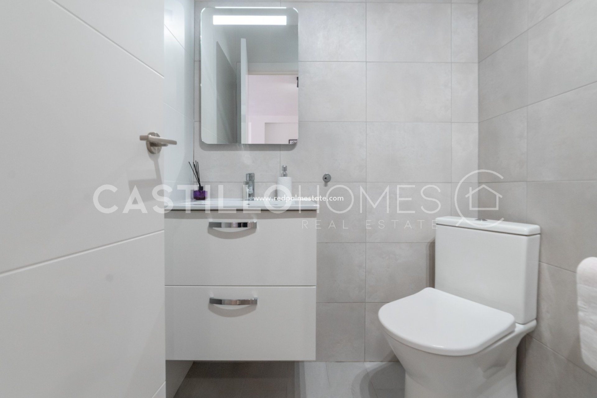 Revente - Appartement -
Torrevieja - Playa del Cura