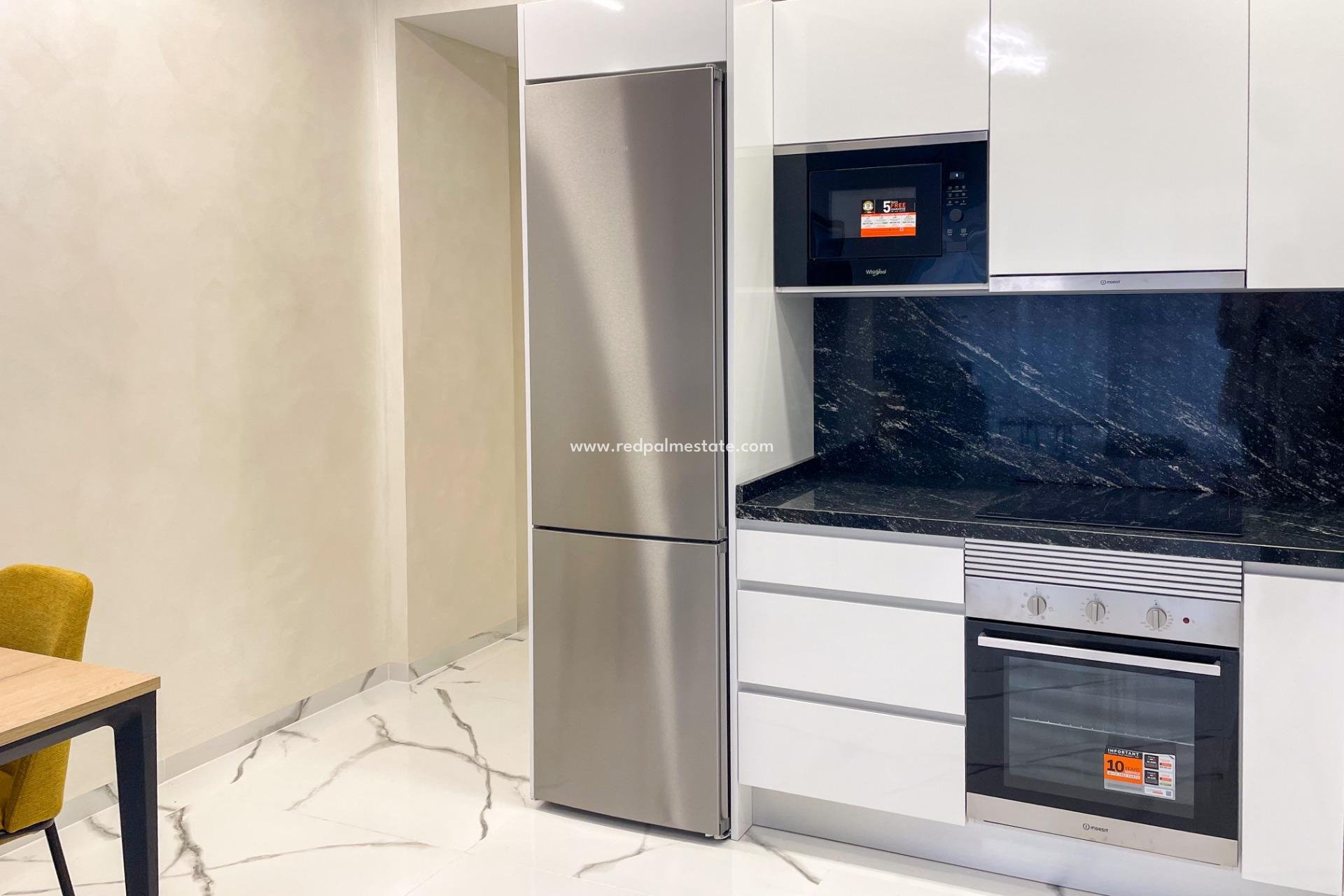 Revente - Appartement -
Torrevieja - Playa del Cura