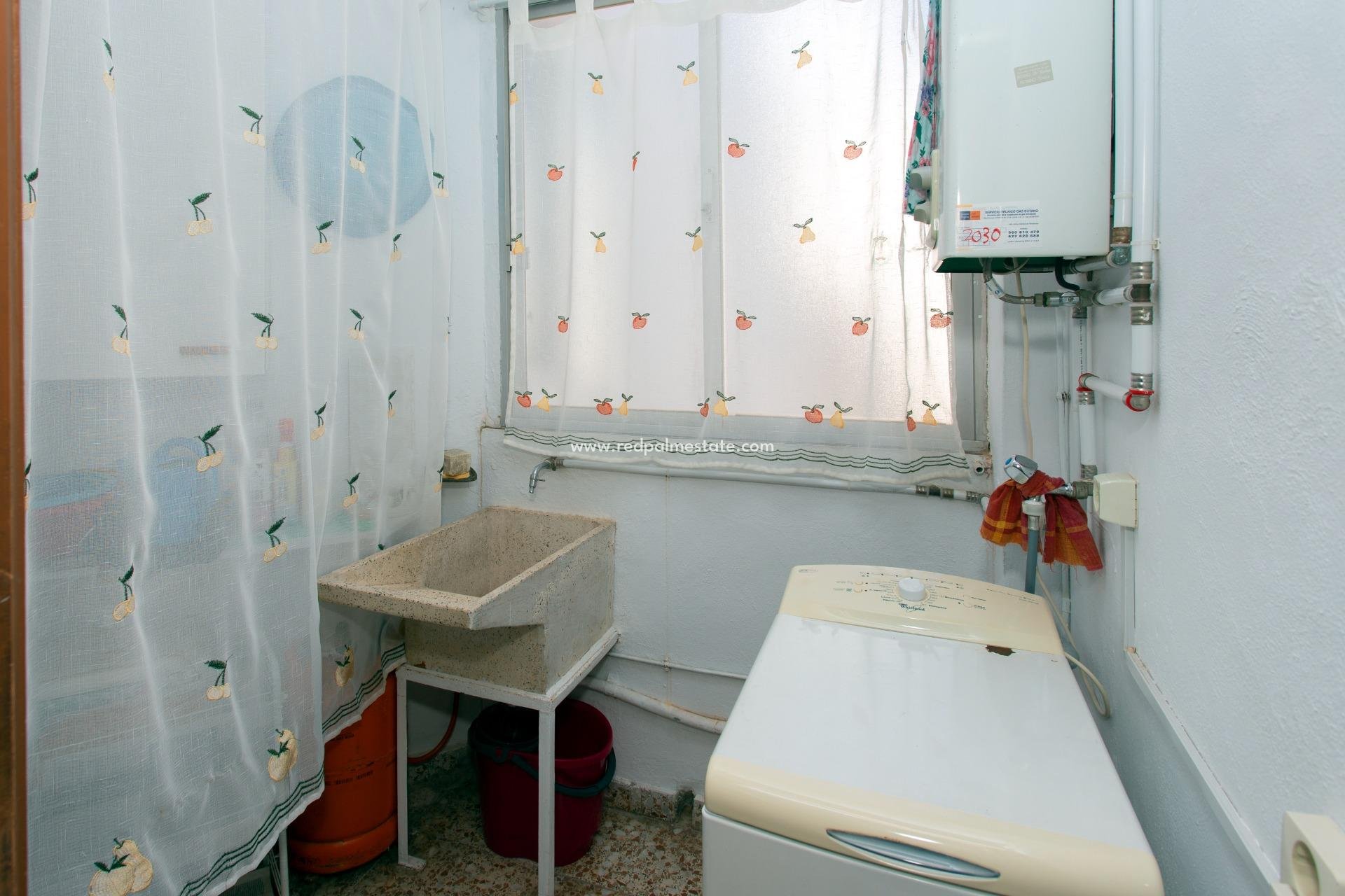 Revente - Appartement -
Torrevieja - Playa del Cura