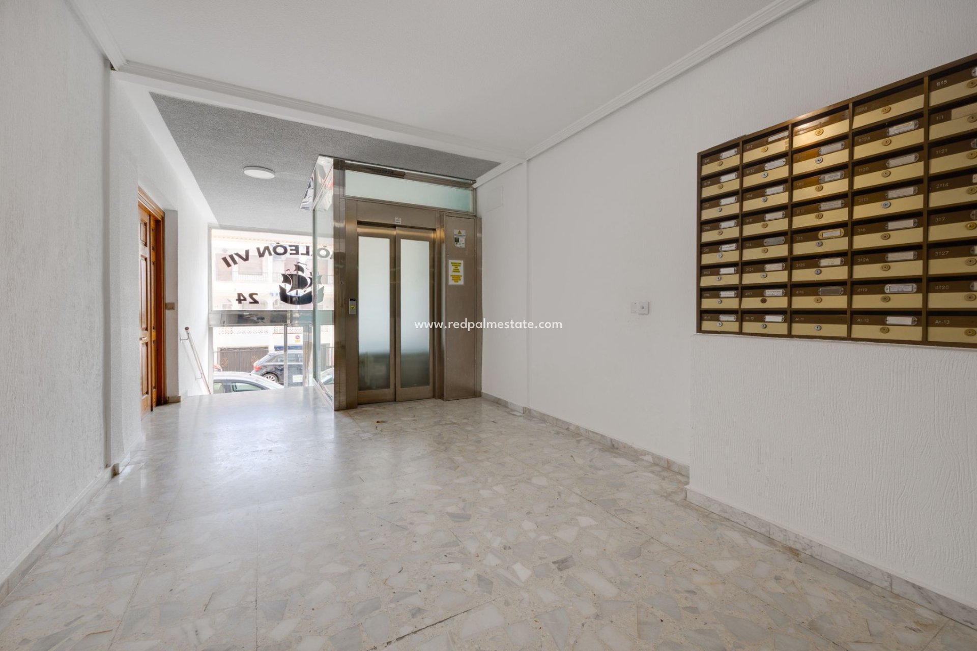 Revente - Appartement -
Torrevieja - Playa del Cura