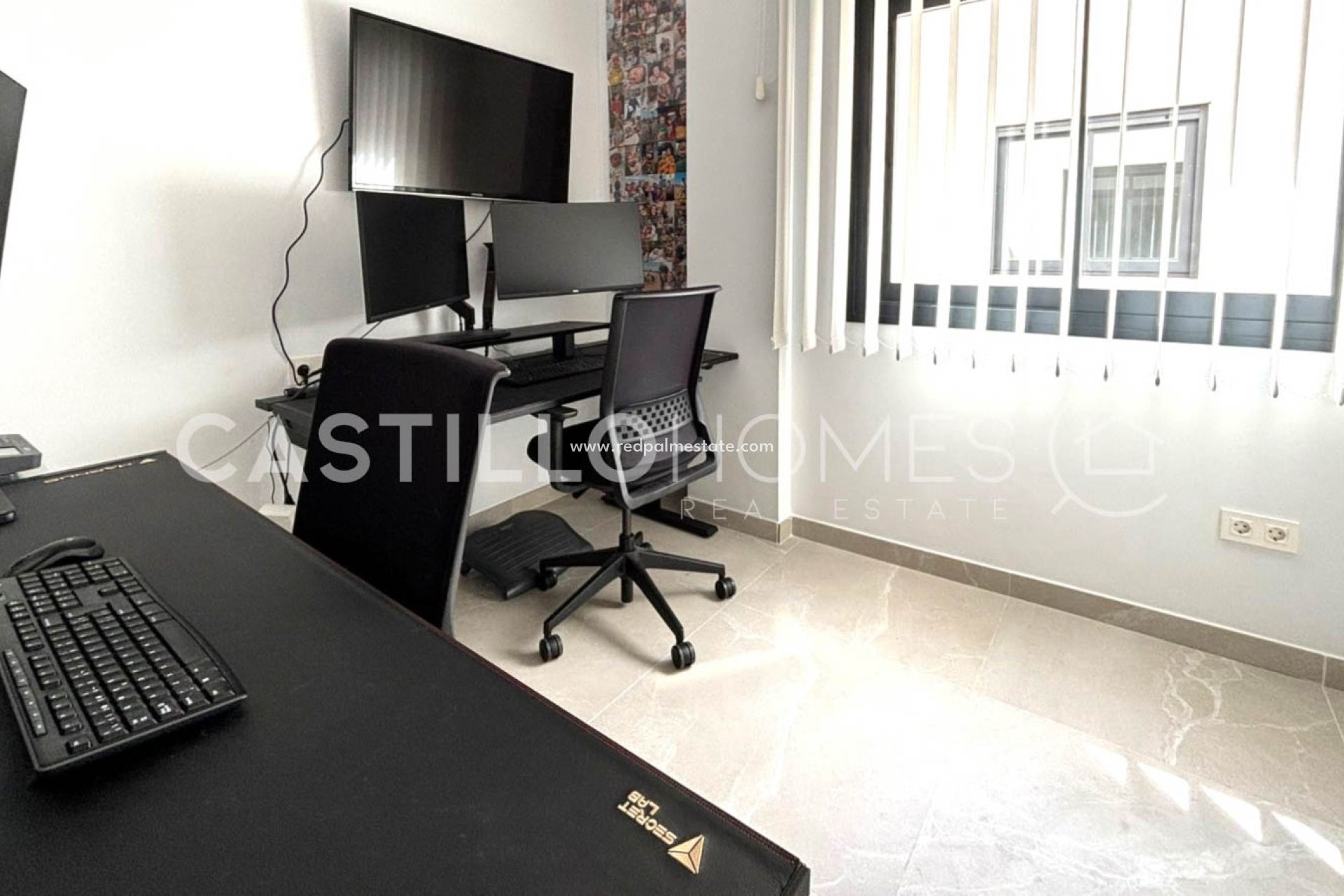 Revente - Appartement -
Torrevieja - Playa del Cura