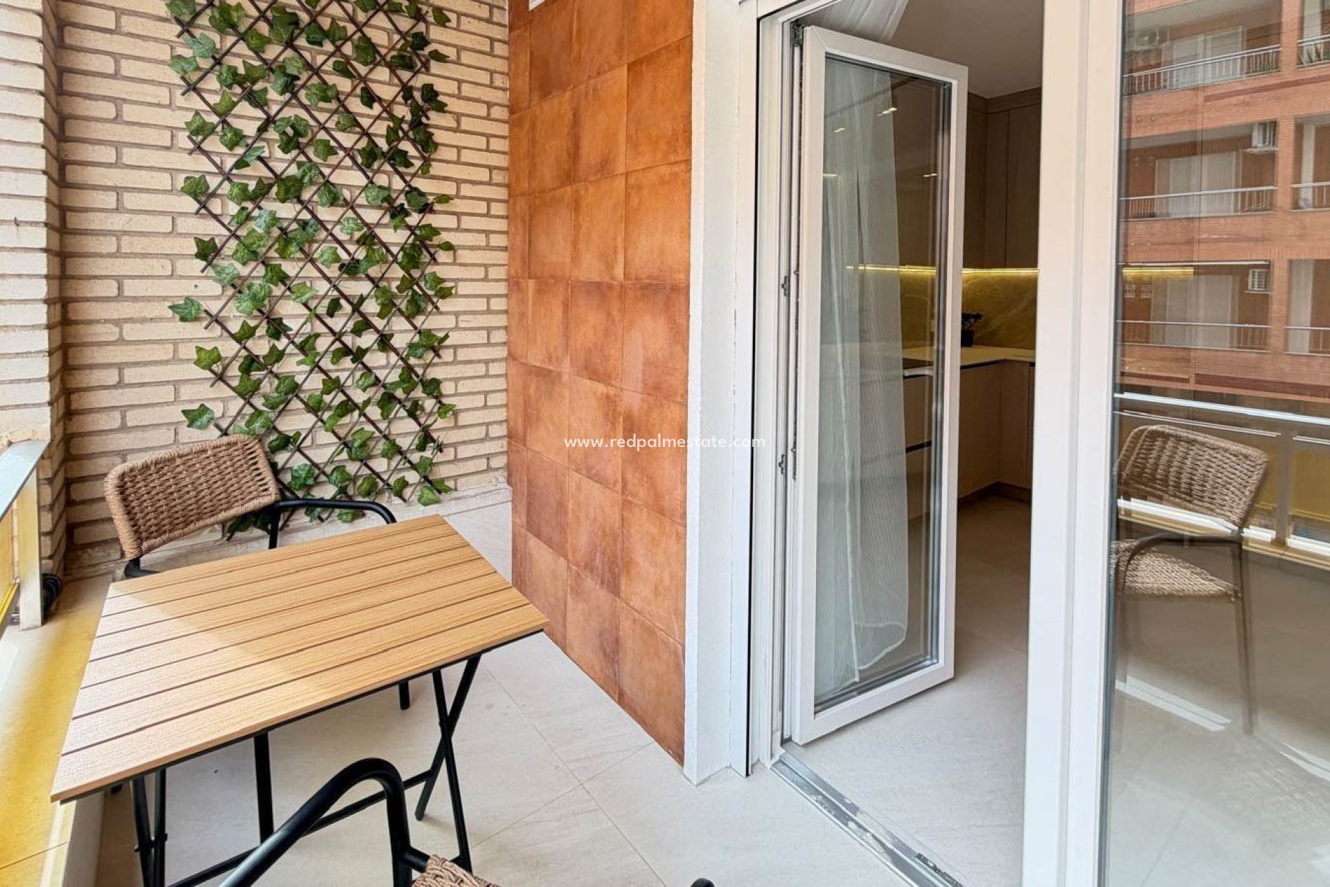 Revente - Appartement -
Torrevieja - Playa del Cura